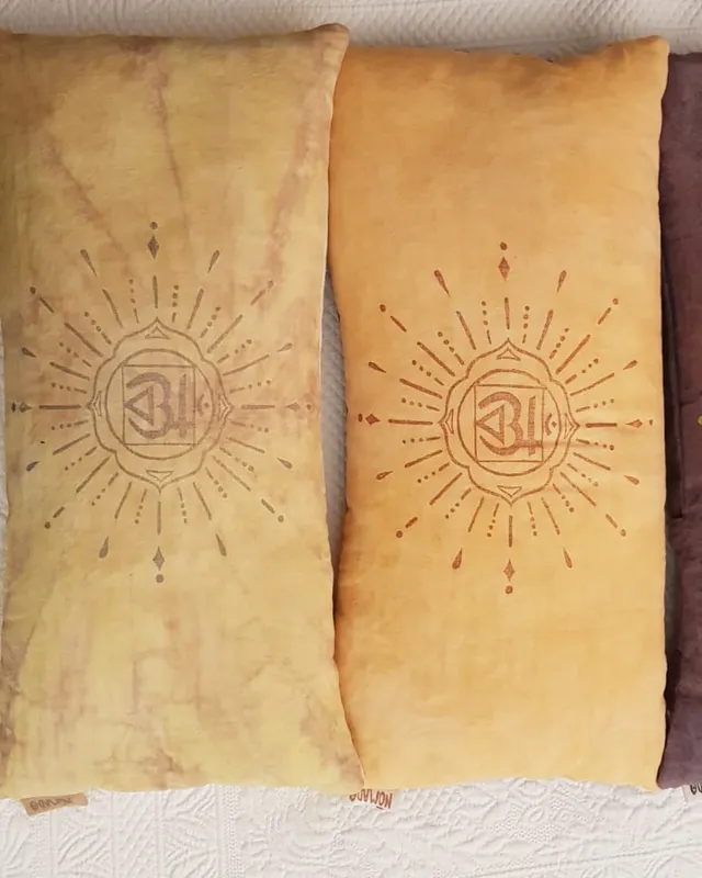 Coussin Relaxant pour les Yeux — création textile Nômado, motif Muladhara